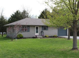 556 Mill Spgs, Coatesville, IN 46121