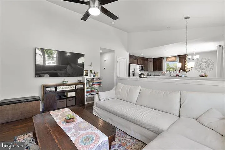 465 Carvel Beach Rd — Photo 6