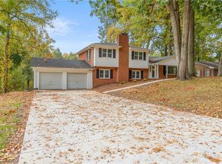 530 Shadow Ln, Winston Salem, NC 27107