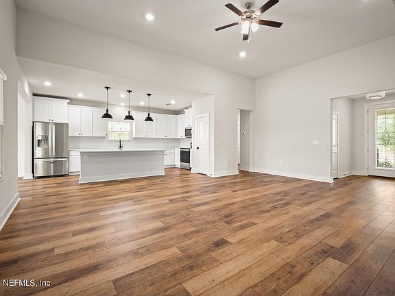 3rd image of 36226 PITCH Lane