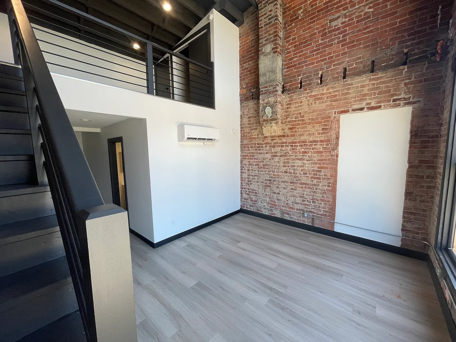 1 bed, 500 sqft, $1,325 — Photo 4
