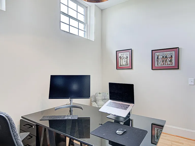 836 Oak St #500 — Photo 19