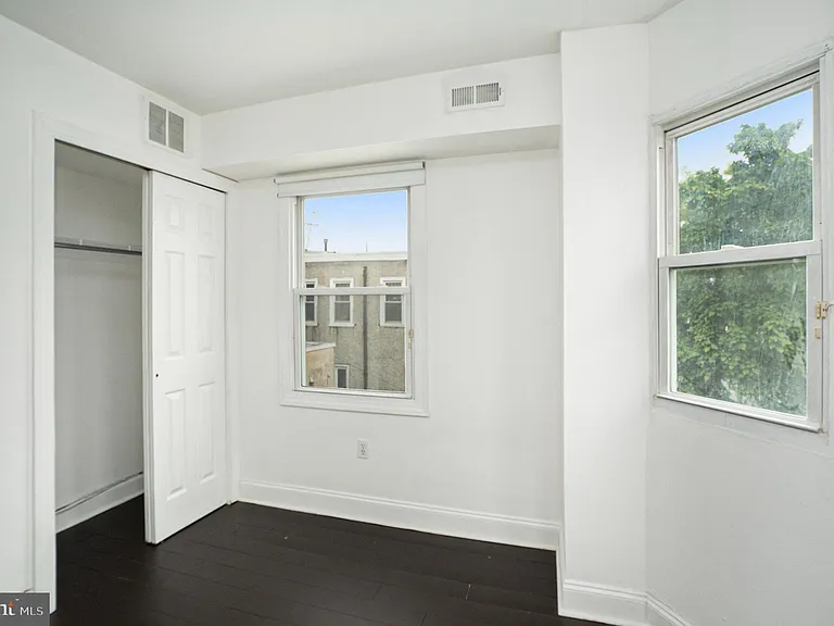 2027 N 15th St #3 — Photo 7