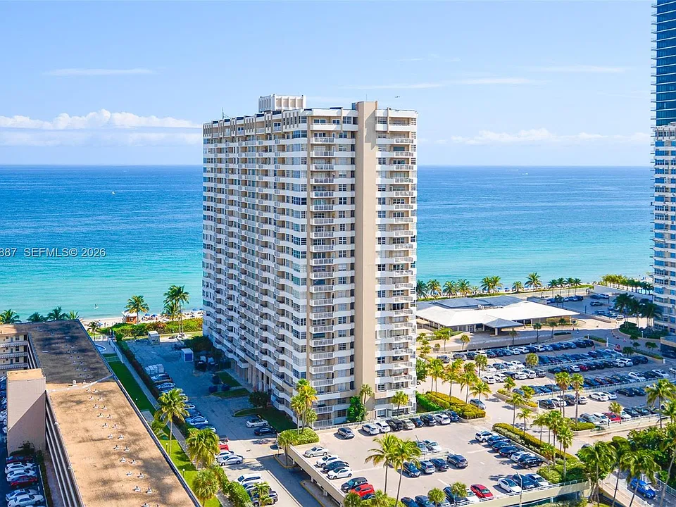 1950 S Ocean Dr #18Q