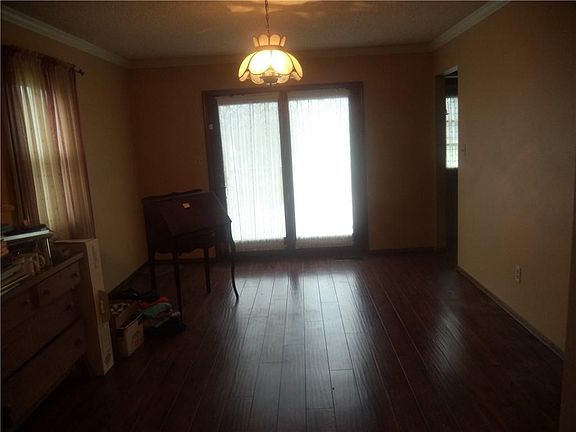 2nd image of 139 Taylor Rd