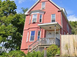 34 Hooper St, Chelsea, MA 02150