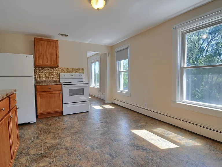 3501 Thomas Rd #4 — Photo 5