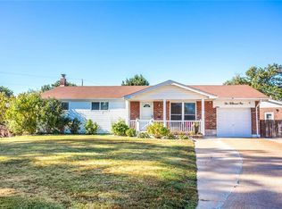 10001 Jeffleigh Ln, Saint Louis, MO 63123