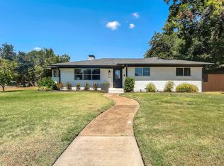 3303 Lockmoor Ln, Dallas, TX 75220