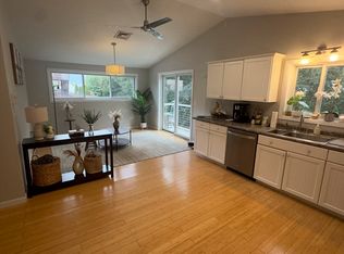 19 Skyline Dr #19, Malden, MA 02148