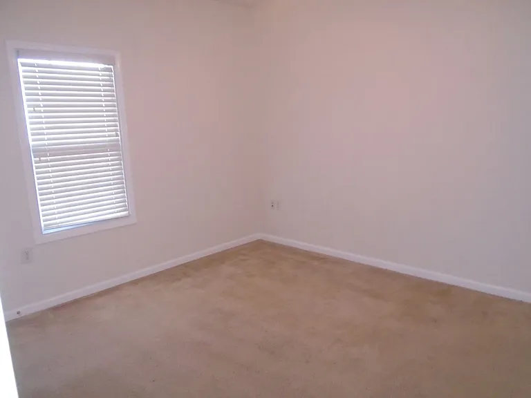 635-206 Marshtree Ln — Photo 23