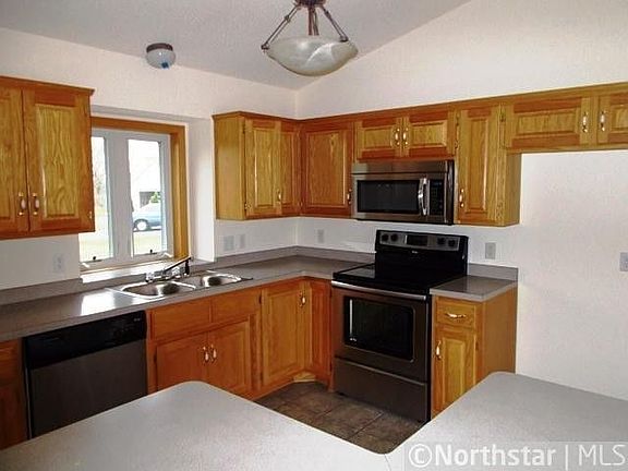 3rd image of 2207 Clearwater Creek Ct