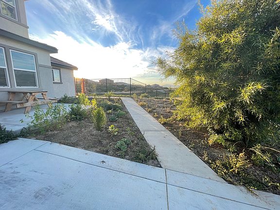 3rd image of 20945 Telegraph Rd #Adu