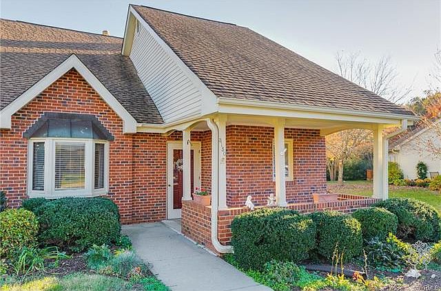 1st image of 3150 Lake Village Dr #3150