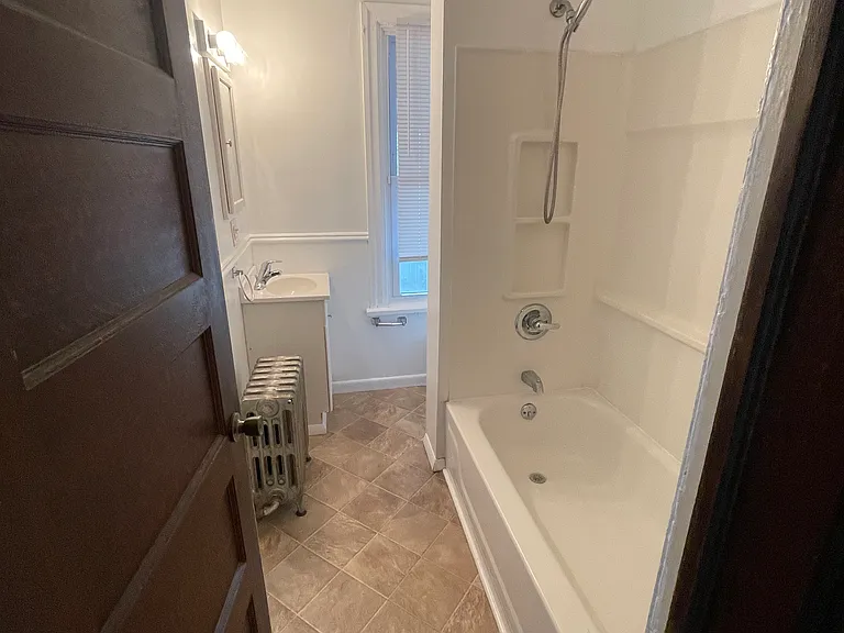 815 Park Ave #2 — Photo 6