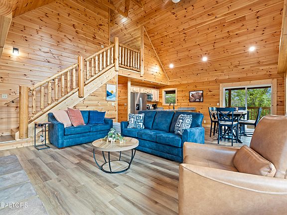 5th image of 2112 Eagle Feather Dr