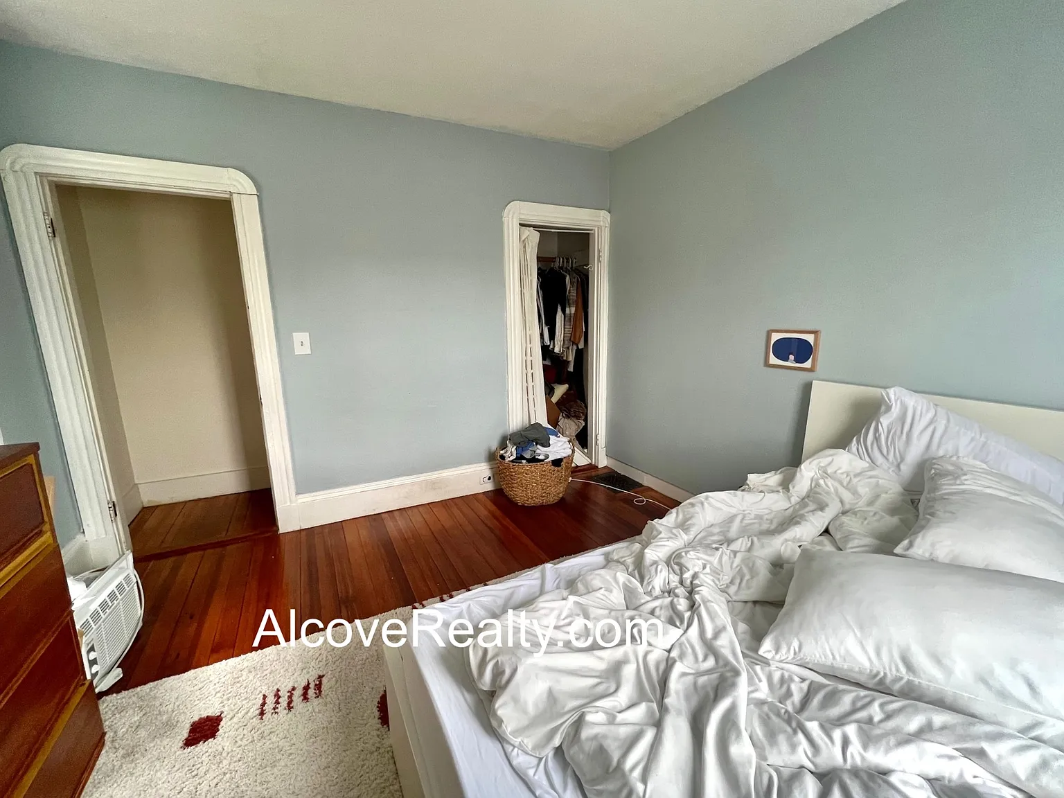 3 bed, 1.5 bath, $4,200 — Photo 2