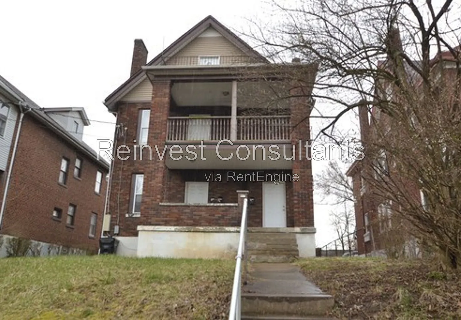 2 bed, 1.0 bath, $1,095 — Photo 1