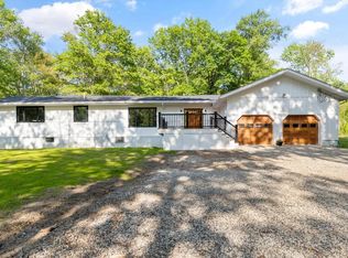 13 Meeting House Hill Rd, West Newbury, MA 01985
