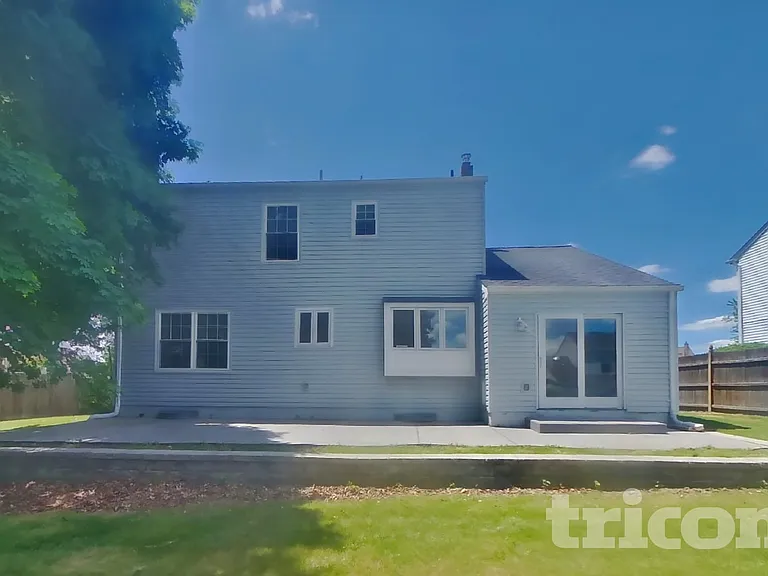 1206 Primrose Ln — Photo 15