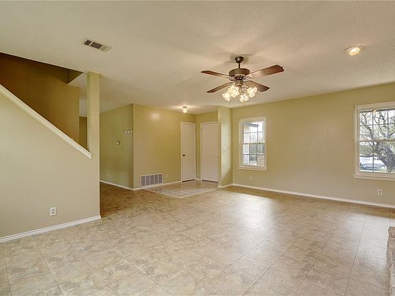 5th image of 3506 Cattleman Dr