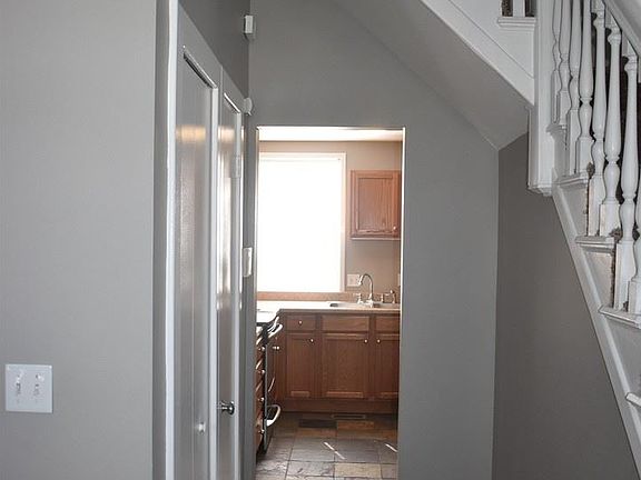 3rd image of 820 E 20th Ave