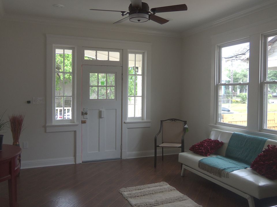 1st image of 3931 Taylor St