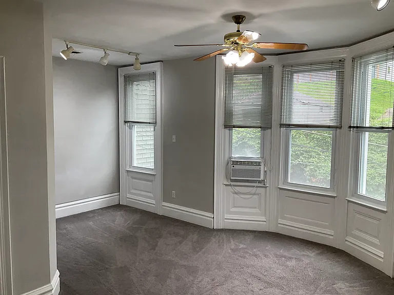 9 Holt St #2 — Photo 8