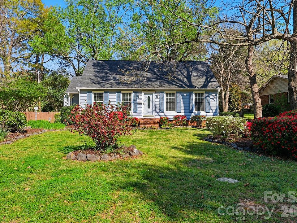 1st image of 403 Brookgreen Dr