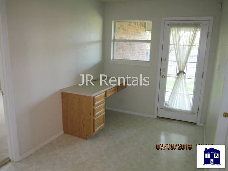 1906 Flagstaff Dr — Photo 42