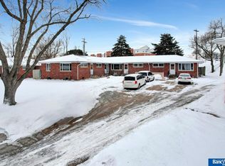 145 Wedgewood Dr, Lincoln, NE 68510
