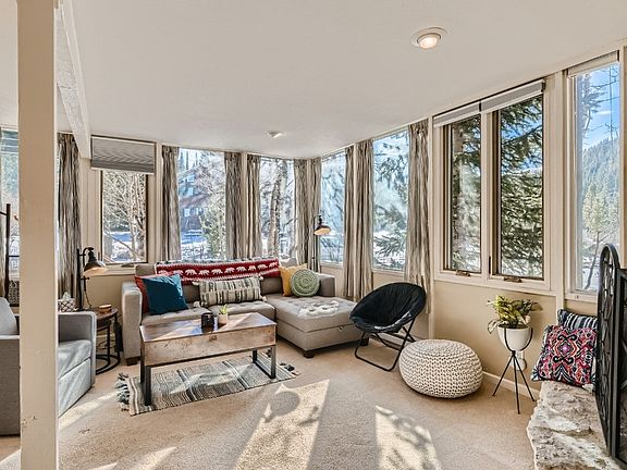 4th image of 156 Lance Lane UNIT 1