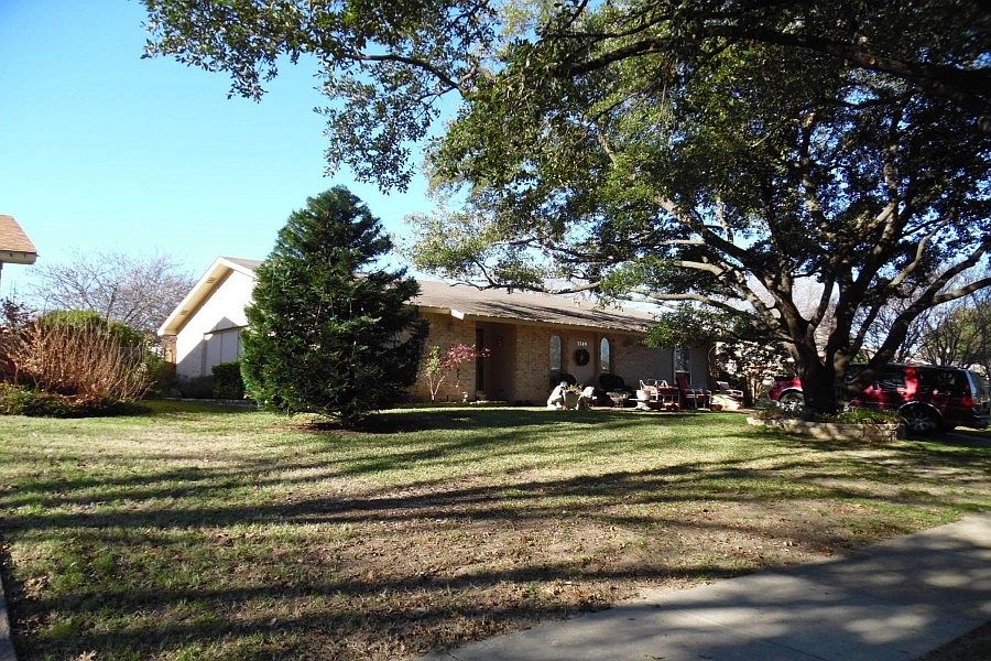 1st image of 3349 Westminster Dr