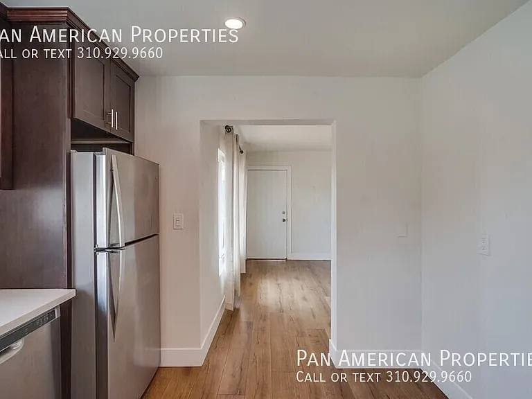 639 W 4th St #9 — Photo 3