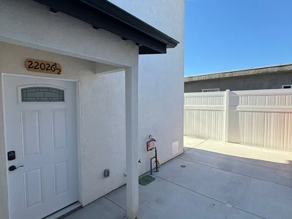 Saticoy Properties, 22026 Saticoy St #1/2, Canoga Park, CA 91303