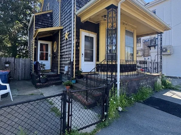 216 State St, New Bedford, MA 02740
