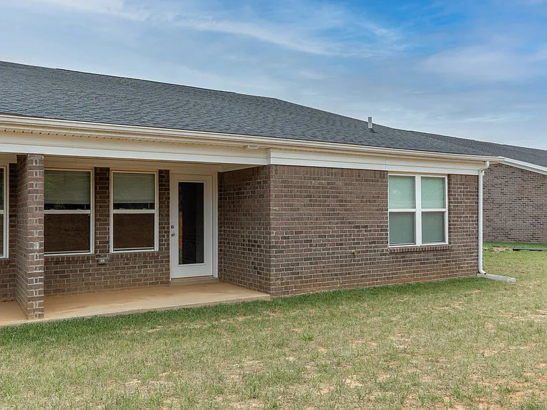 305 Breckinridge Cir — Photo 56
