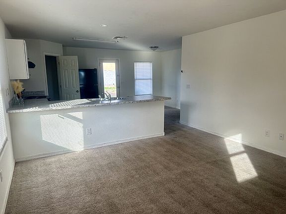 3rd image of 226 W Watson Ct