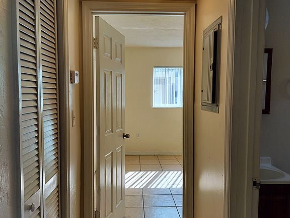 5th image of 471 NW 23rd Ave #34