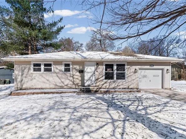 1508 NE Shady Lane Dr, Gladstone, MO 64118