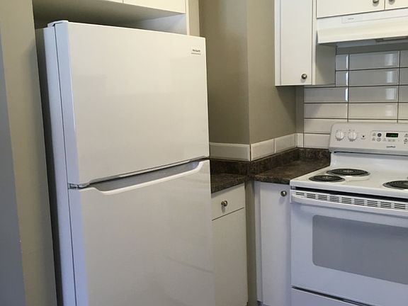 4th image of 10633 31st Ave NW