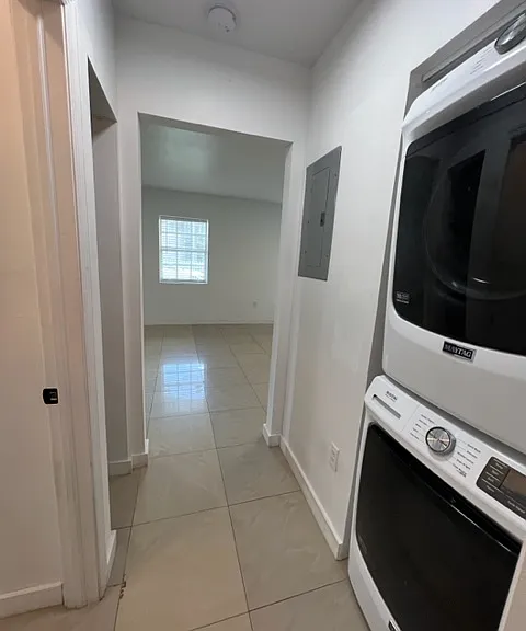 1945 Marseille Dr #1 — Photo 4