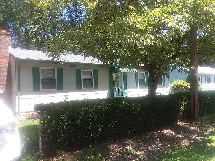 1st image of 268 Phillips Ave