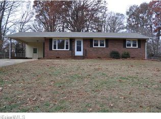 1784 Prescott St, Kernersville, NC 27284