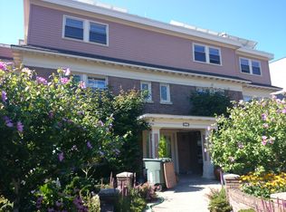 171 Prospect St, Seattle, WA 98109