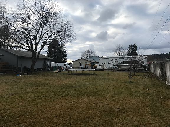 3rd image of 13423 E Heroy Ave