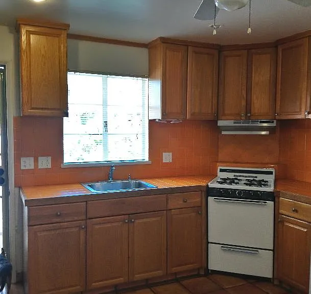1380 N Indian Canyon Dr #8 — Photo 34