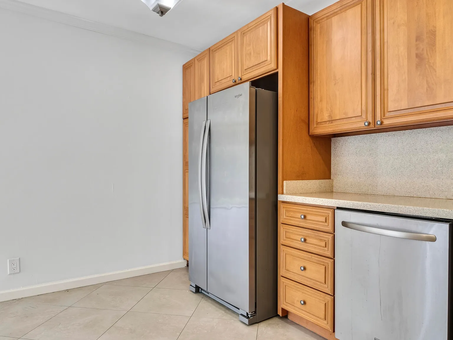 1 bed, 1.5 bath, 625 sqft, $1,700 — Photo 3