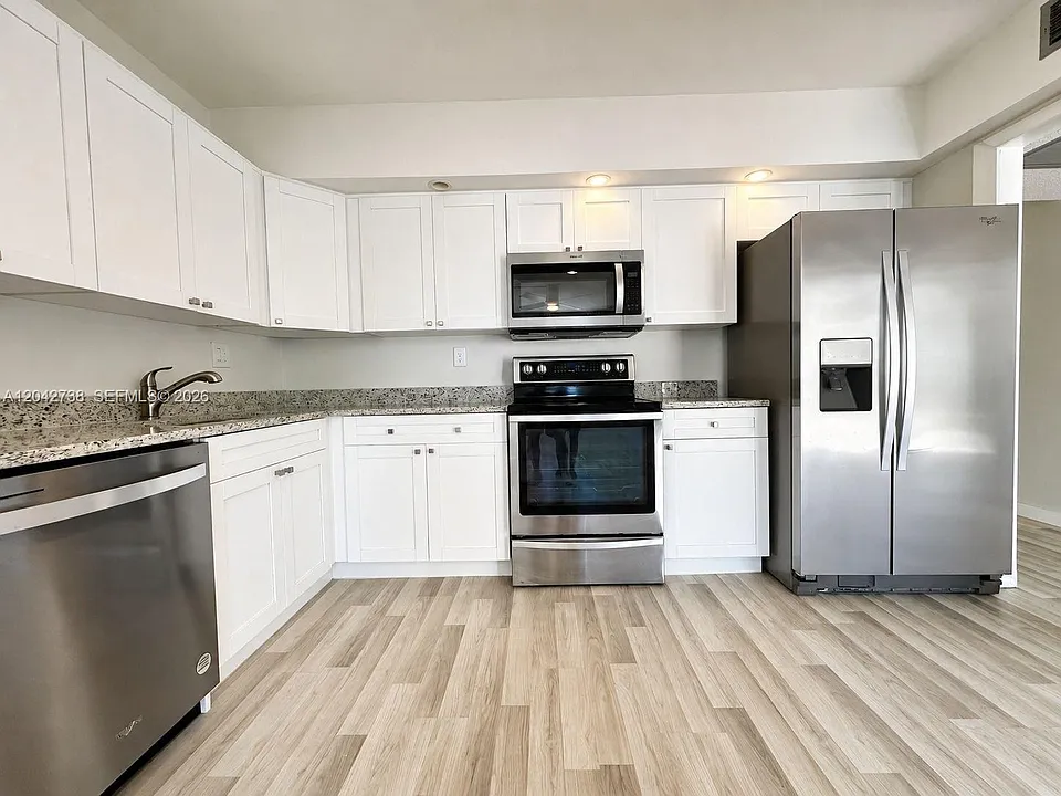 20200 W Country Club Dr #Penthouse 16
