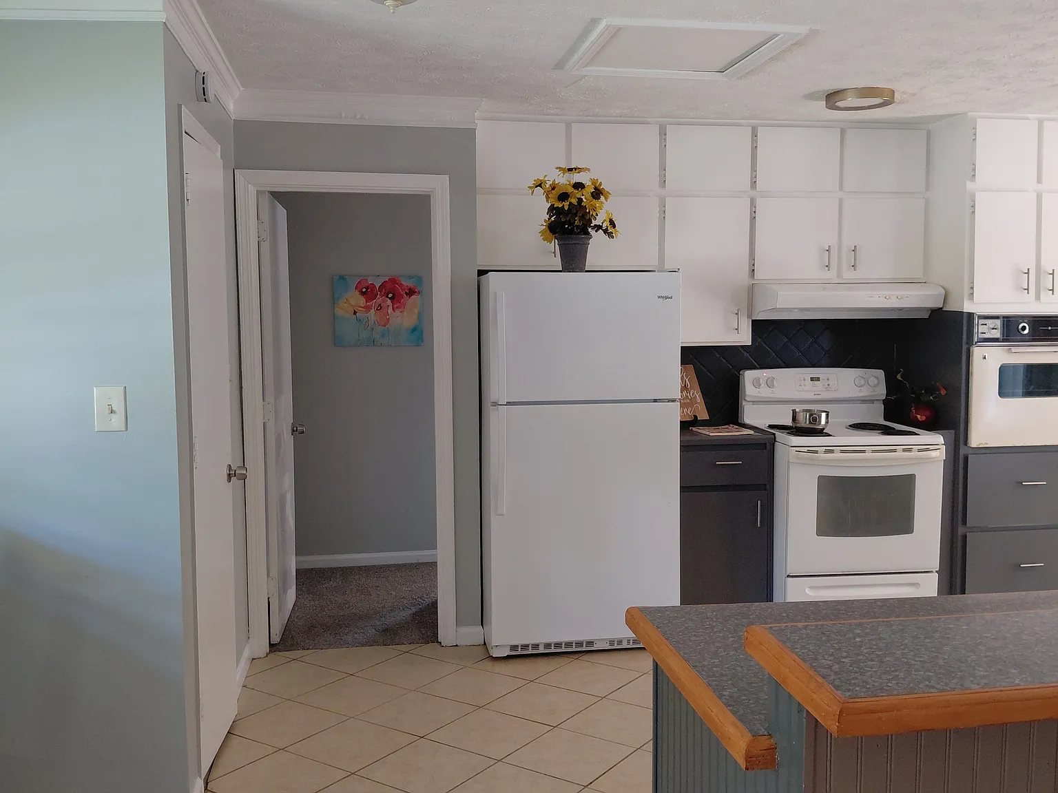 4483 Riverwood Cir — Photo 3